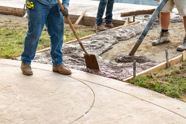 Best Concrete Contractor Near Me  in Middletown, IN